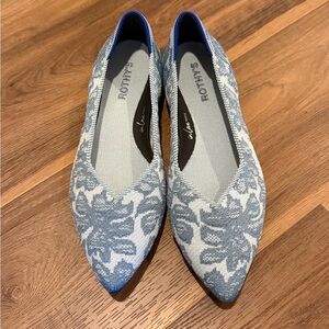 Rothy's Light Blue Floral Points